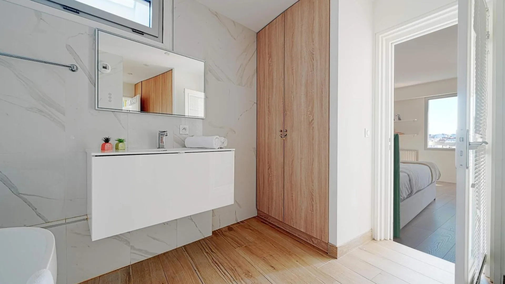 Apartment Appartement Ensoleille Canal Ourcq Paris